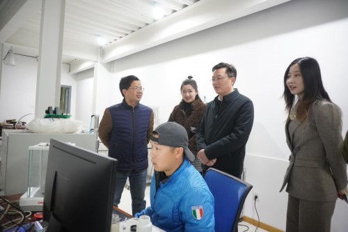 區委副書記深入德陽網易聯合創新中心，調研農業科技研發與企業創新發展